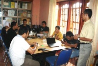 200px-Desember_11_2012_Aktivitas_AJI_Banda_Aceh_Rapat_Newsletter_dan_Evaluasi_Program.JPG